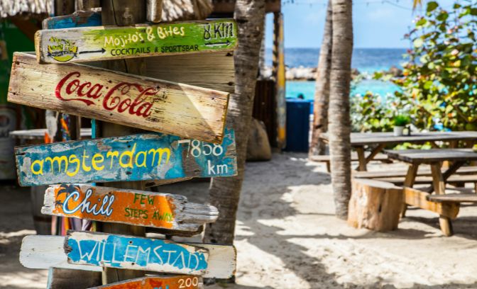 Welkom bordjes op Curaçao